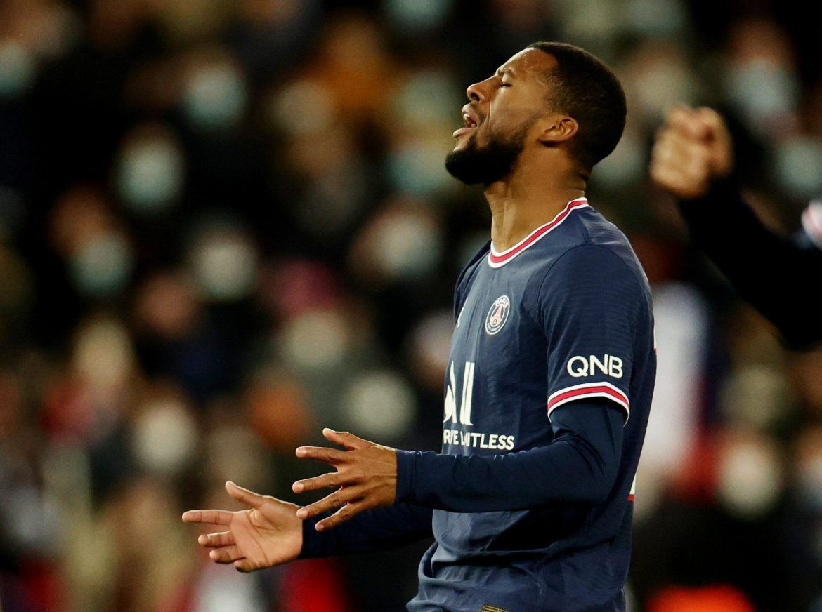 AVFC must swoop for Wijnaldum
