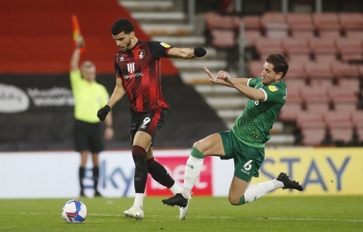 Hutchinson has blinder as Owls near safety