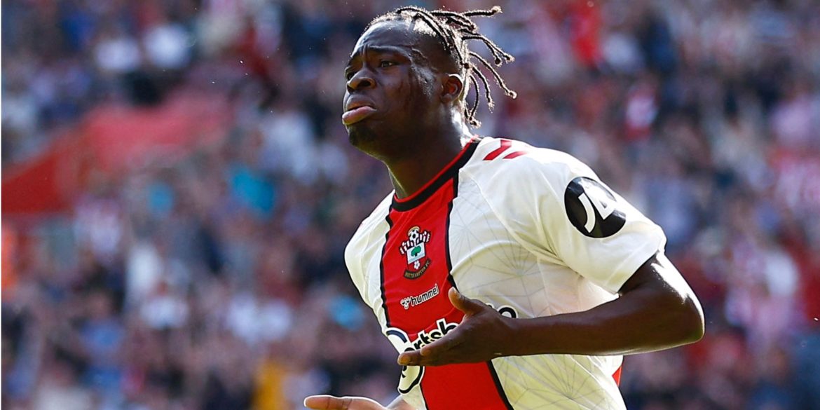 Everton: Dyche Eyeing Own Wilfried Zaha In "Incredible" £22m Maverick
